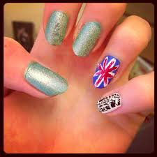 Benefit directly from all the benefits of your account: Lewis Hamilton Grand Prix Nails