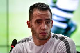 Por "gratidão muito grande", Renato Augusto diz que pretende renovar