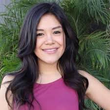 Linda Razo's Instagram, Twitter & Facebook