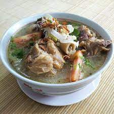 Soto mie, soto mi, or mee soto is a spicy indonesian noodle soup dish commonly found in indonesia, malaysia, and singapore. Hangatnya Semangkuk Sop Kambing Sedap Berempah Di 5 Tempat Ini