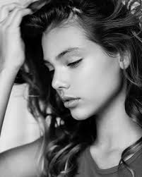 Laneya Grace Face Side Laneya Grace Beauty Headshot Photography