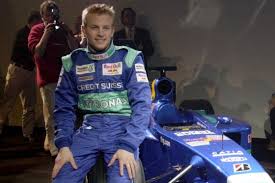 Official website of finnish formula 1 racing car driver kimi räikkönen. Formel 1 Nimmersatt Raikkonen Die Altesten Fahrer Aller Zeiten Autobild De
