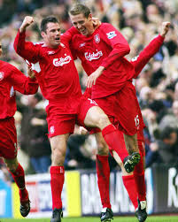 ריאן גיגס ממנצ'סטר יונייטד הוא השחקן בעל מספר ההופעות הרב ביותר, עם 670 הופעות עבור השדים האדומים. 02cpgqcvpj3 Tm