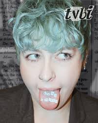 Woah, I finally started a page to share my art on??!! * * * These lovely  pics from: @ w0rn0ut