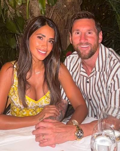 Leo Messi with his wife Antonela Roccuzzo today! Lovely couple! 👨‍❤️‍👨❤️ 📷: @LeoMessi