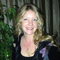 Amber Bedell's Instagram, Twitter & Facebook