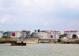 The power plant utilises natural gas as its primary fuel and diesel light distillate fuel which is directly piped from the shell refinery at. Oil Gas News Ogn Refiners May Have Gained From Cheap Oil In Malaysia
