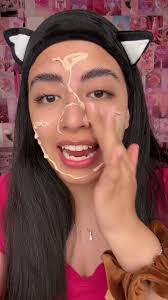 El caso que tanto pidieron 🫣 #chismesito #laurakool  #historiasmientrasmemaquillo #casosmisteriosos #emilyrose