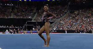The tokyo olympics when simone biles withdrew during the women's gymnastics team final following her vault on sunday. Simone Biles Und Der Erste Gestandene Triple Double Was Is Hier Eigentlich Los