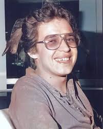 HÉCTOR LAVOE, EL MÁS GRANDE CANTOR DE PUERTO RICO.