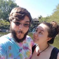 Amber Gilmore and Alex Dracolakis's Wedding Registry