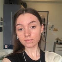 Georgia Gilbert's Instagram, Twitter & Facebook