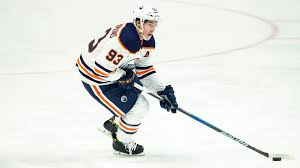 He was selected first overall by the oilers in the 2011 nhl entry draft. Nugent Hopkins To Miss 5 6 Weeks For Oilers With Cracked Ribs