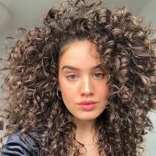 Come ottenere i capelli mossi con la piastra. Capelli Ricci Senza Ferro Come Fare Onde Boccoli E Riccioli Senza Calore