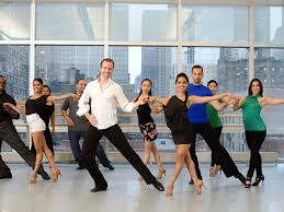 They play a mix of salsa, merengue and bachata, and they're popular with visitors and locals alike. Salsa Dancing Classes For Adults In New York