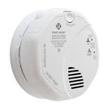 A carbon monoxide detector, or co detector, is a seemingly simple appliance that could save your life at carbon monoxide detectors are becoming required by various states and municipalities another top choice from kidde, this super affordable co alarm can be plugged into any electrical. First Alert Smoke Carbon Monoxide Detector Wireless Interconnect 1039823 Rona