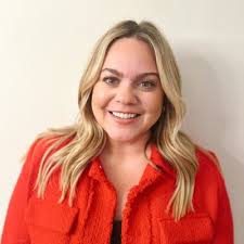 🎉Promoted to Senior partner development manager 💥Awarded Tech alliance  MVP 🌴Earned Presidents Club Almost 3 years with Drata & I'm still super  fired up to show up (virtually) to work EVERY… |