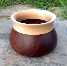 Honeypot Bowl Walnut And Maple By Knottybowl Com Wood Turning Wood Turned Bowls Wood Turning Projects