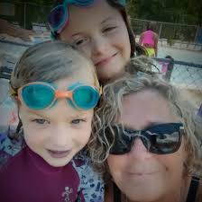 I would like to remain anonymous please. I am a guy currently new in NA and  I'm looking for a woman sponsor. I find myself opening up easier to women  and feel