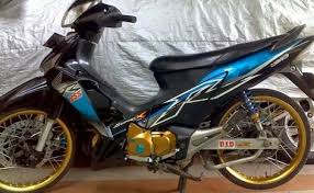 Warna kuning memang bodi brosis sehingga beberapa biker memilih warna yang cerah ini. Modifikasi Supra X 125 Terkeren Dan Terbaru 2020 Honda Dokterandalan