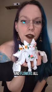 Beautiful little fae fox! I'm so obsessed with her and hope y'all love her  too! Up