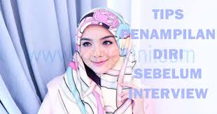 Bahannya bersifat dekoratif dan lembut sehingga pas dipakai untuk bahan pakaian formal seperti ball gown atau formal dress. Tips Penting Penampilan Diri Untuk Sesi Temuduga