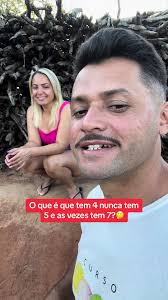 O que é que tem 4 nunca tem 5 e as vezes tem 7?🤔