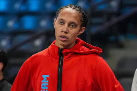 Brittney Griner's Behavior Toward Indiana Fever Star Catches Attention -  Yahoo Sports