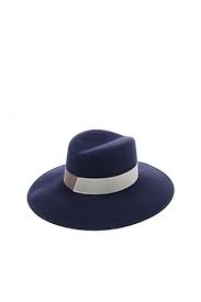 Nos chapeaux pour femmes sont élégants, conçus avec créativité, fabriqués avec soin et adaptés à toutes les têtes et à tous les. D Estree Chapeaux Femme De Couleur Bleu En Soldes Pas Cher 1502186 Bleu00 Modz