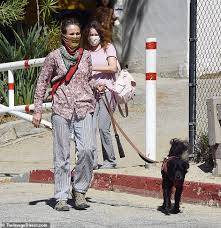 Last modified september 10, 2020. Andie Macdowell Sieht Sorgenfrei Auf Einen Hund Gehen Nach Der Reflexion Auf Jahre Der Unsicherheit Aktuelle Boulevard Nachrichten Und Fotogalerien Zu Stars Sternchen