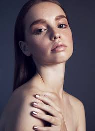 DESIGN SCENE STYLE: Star Dust with Francesca by Patrick Lacsina