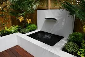 If you're looking for some design ideas to help you turn your backyard landscape into your private slice of heaven, then look no further than these 8 amazing backyard landscaping ideas. Contemporary Garden Room Interior Inspirations Lafiorentina Contemporary