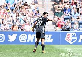 The aussie superstar has made a habit of hurling herself into the air every time she scores a goal and it's quickly become a viral. Sam Kerr Wikipedia
