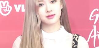 She is the visual of the group and the lead vocal. Blackpink Rose Believes This Member Is The Prettiest In The Group