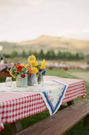 We've shown you a few different ways to set the table with a bout of bbq style but now it's time to share some quick. 30 Backyard Bbq Party Ideas How To Throw The Best Summer Barbecue