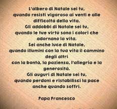 L Albero Di Natale Sei Tu Quando Resisti Vigoroso Ai Venti E Alle Difficolta Della Vita Gli Addobbi Di Natale Sei Tu Luci Di Natale Natale Alberi Di Natale