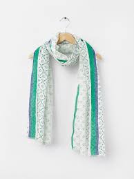 Foulard couleur vert peaux grasses foulards soie femme plantes grasses foulard tissu vert foulard femme rouge vert foulard rouge vert foulard femme verde robe femmes grasses brouse femme. Ù„ØºØ© Ù…Ø¨Ø³Ø·Ø© Ù†Ø¸Ù ÙŠØ­ÙˆÙ… La Femme Au Foulard Vert Thibaupsy Fr