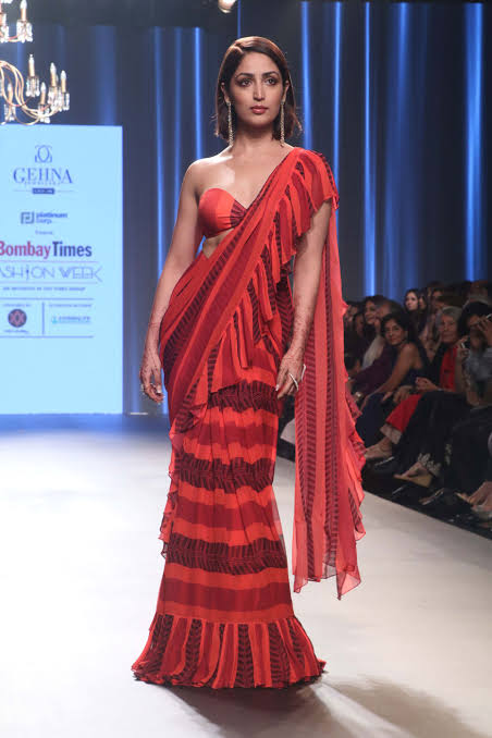 [Image: images?q=tbn:ANd9GcTgB3m2JFNqnpBsWXSVZGC...g&usqp=CAU]