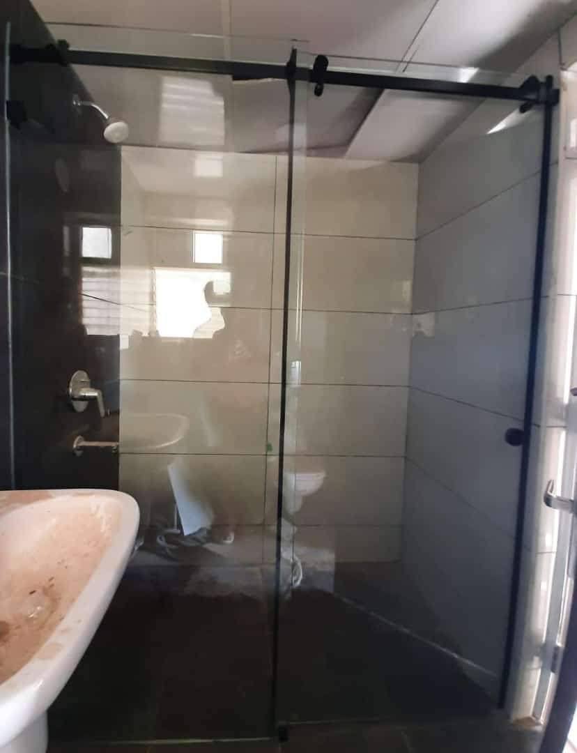 BLACK SLIM PROFILE ALUMINIUM GLASS SHOWER CUBICLE product image