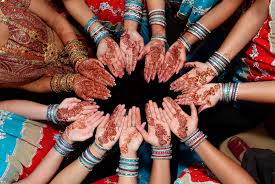 The Next Ceremony Mehendi Takes Place The Day Before The Wedding At A Ladies Only Afternoon Te Fun Wedding Photography Indian Wedding Indian Wedding Ceremony