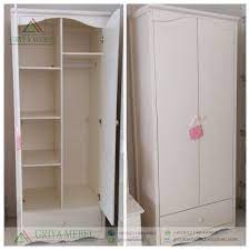 Detail produk jual lemari baju anak 2 pintu sliding ukiran klasik murah desain minimalis memang sedang di gandrungi terutama di kalangan muda, lemari baju anak 2 pintu sliding memiliki desain yang simpel dan memang indah dan cantik untuk mengisi kamar buah hati anda. Lemari Anak 2 Pintu Shabby Minimalis Griya Mebel