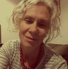 Joanne Dean's Instagram, Twitter & Facebook