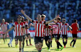.estudiantes gimnasia la plata godoy cruz huracán independiente lanús newell's old boys popular. Estudiantes Le Gano A Gimnasia Un Clasico Caliente En El Bosque