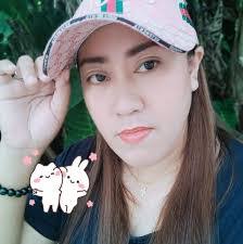 Vanessa Estoque's Instagram, Twitter & Facebook