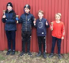 Unga crossåkare tävlade