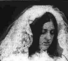 Police Besiege Two Snipers In Hotel