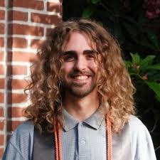 My team at ESPN is hiring! We're looking for a remote fall social media  intern who will help produce show content for our platforms 📲 You'll be  working with me and the