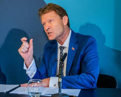 Tice defends suspension of Reform UK activist over Farage criticism | Reform UK | The Guardian