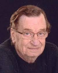 Stacy Kettle's Instagram, Twitter & Facebook