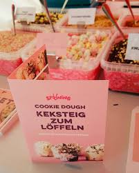 Spooning Cookie Dough On Instagram Dieses Wochenende Dreht Sich Bei Uns Alles Um Den Berlin Marathon Wir Laufen Naturl Takeout Container Food Container